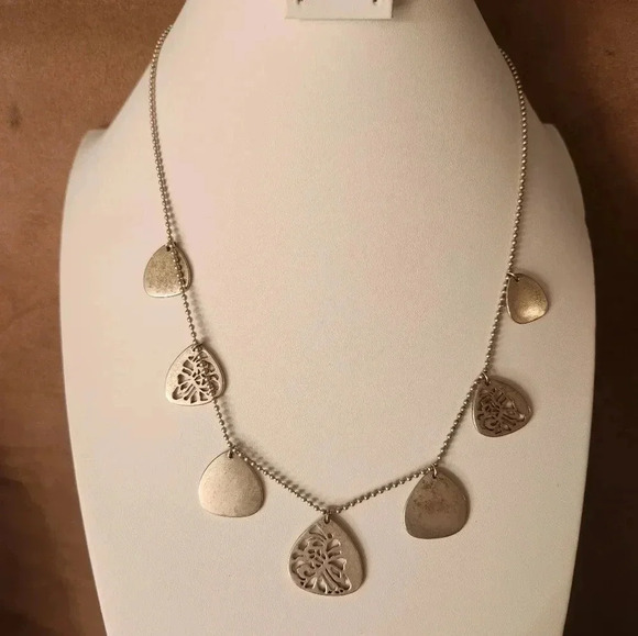 Kenneth Cole Silver Tone Plated Necklace - Picture 1 of 2